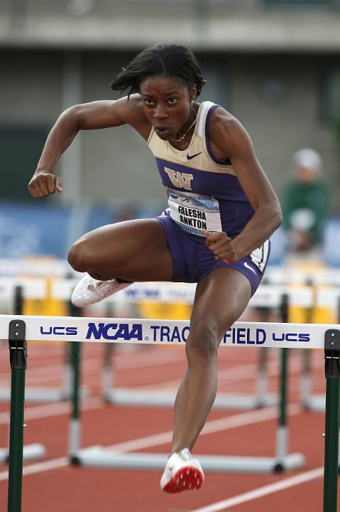 2010 NCAA Thur-044.JPG - 2010 NCAA Track and Field Championships, June 9-12, at Hayward Field, University of Oregon, Eugene, Oregon.